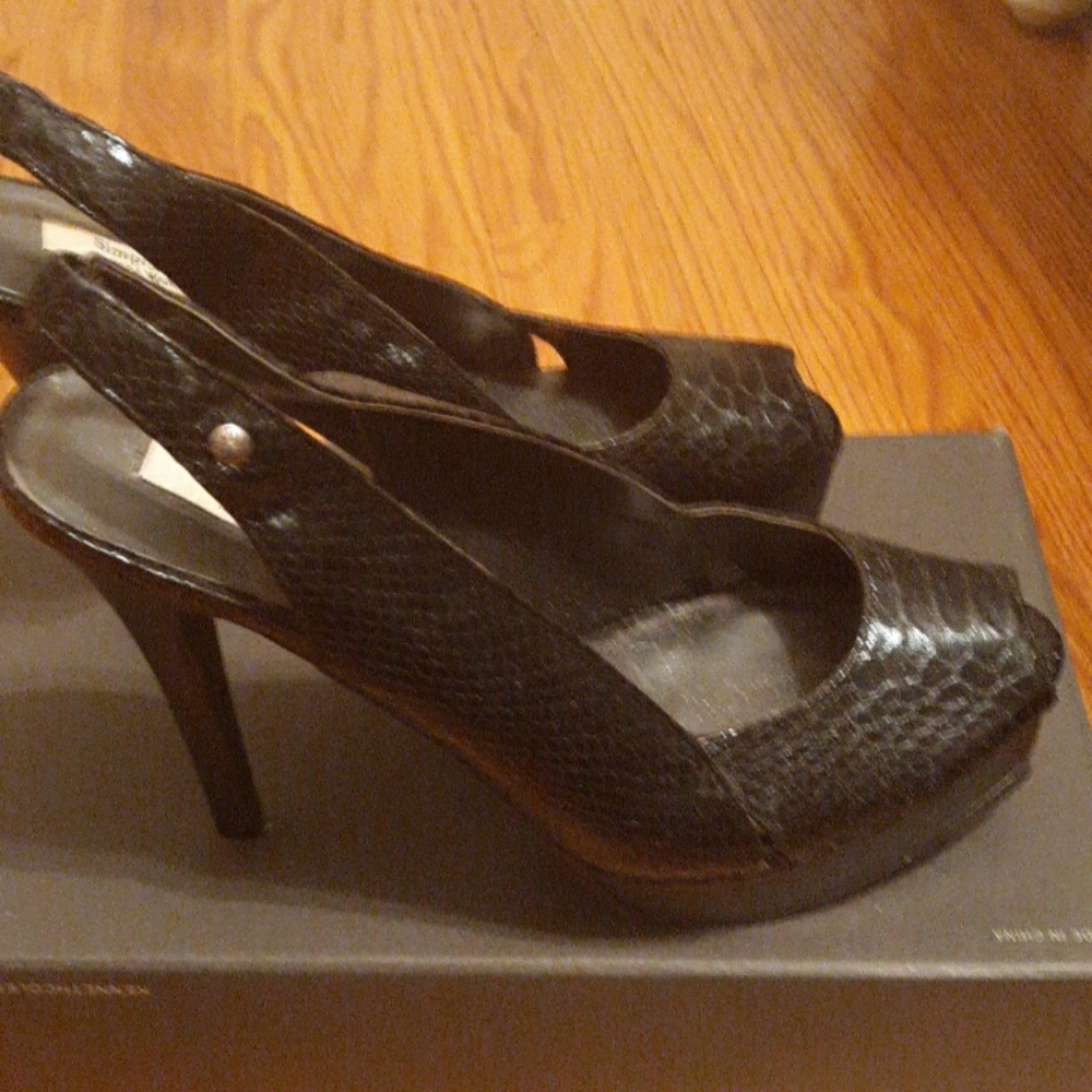 Shoes - Picture 2 of 2